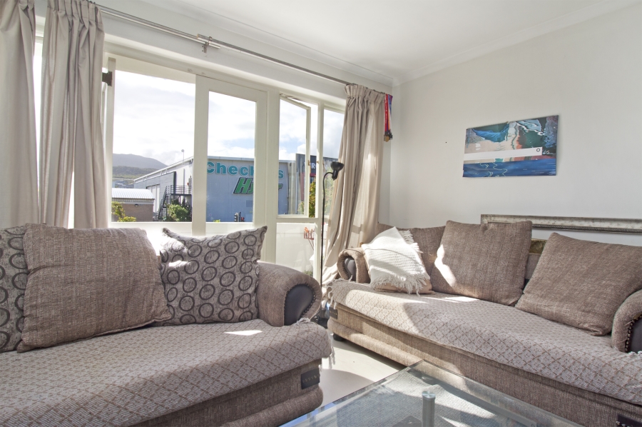 3 Bedroom Property for Sale in Sunnydale Western Cape